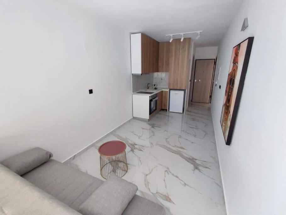 Luxury No4 Apartment In Ladadika Tesalonika Bagian luar foto